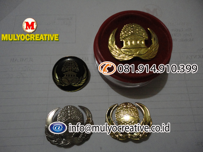 pin lencana korpri