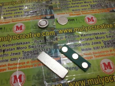 Jual magnet nama jual magnet name tag mata tiga pesan magnet nama jual magnet name tag