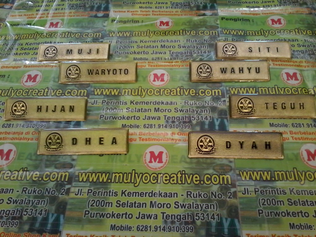 Name Tag kuningan kargloss cafe mulyocreative