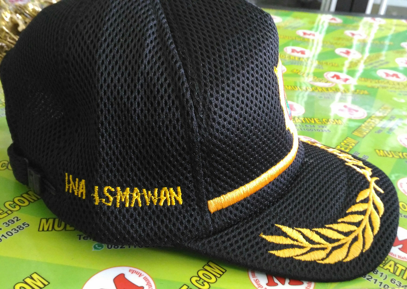 Topi STTP Bogor tampak dari Samping dengan detai bahan