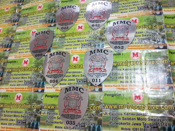 Plat Logam Komunitas Motor