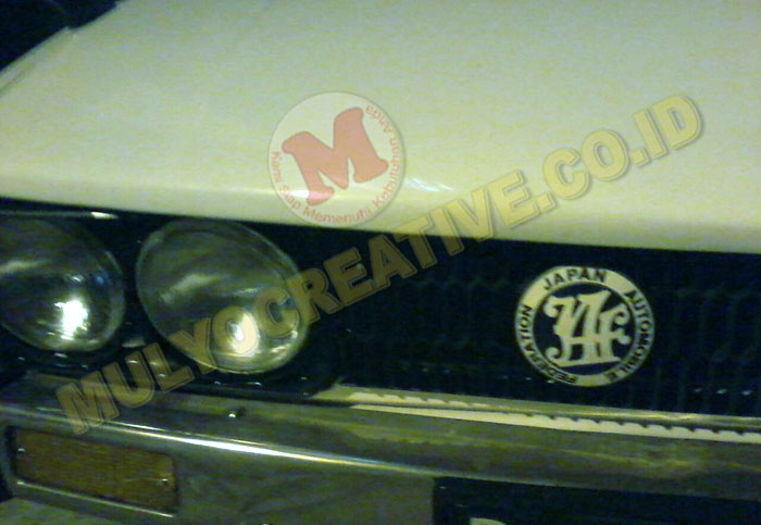 Contoh pemasangan emblem grill JAF