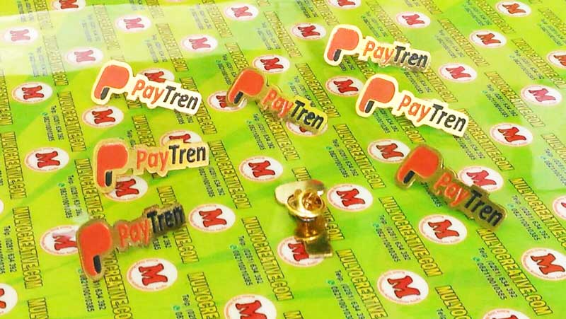 Emblem Paytren (Pin, Bros), dengan menggunakan logam kuningan